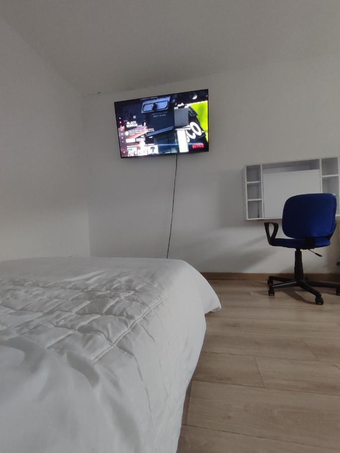 Chambre Prive Dans Une Maison Avec Terrasse Et Jardin Salles De Bain Partagees Daire Lille Dış mekan fotoğraf